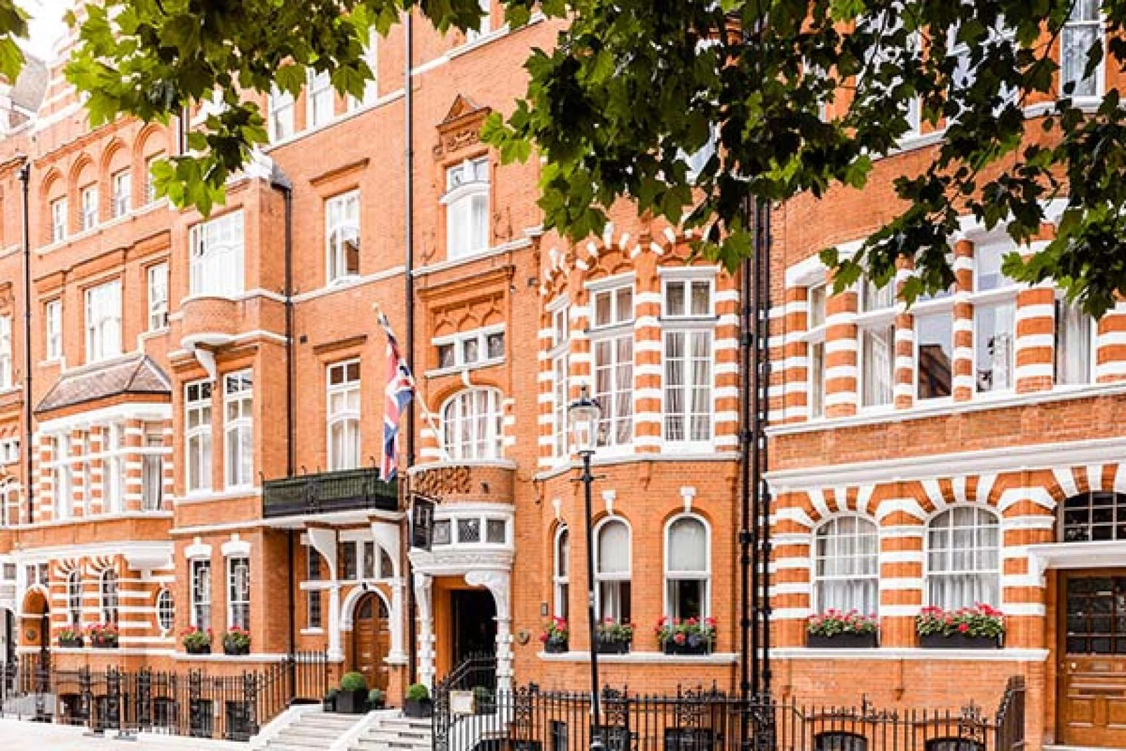The 35-room property is in a prime spot in central Chelsea 