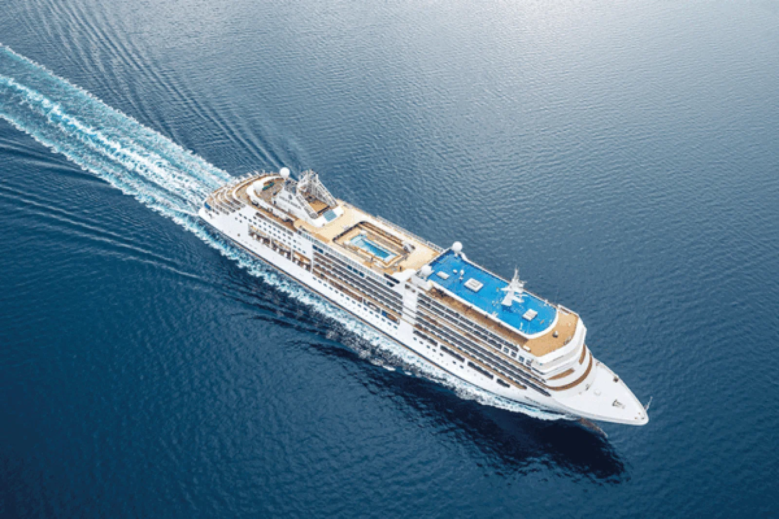 Agents will be able to enjoy one of Silversea's newest ships, such as Silver Moon