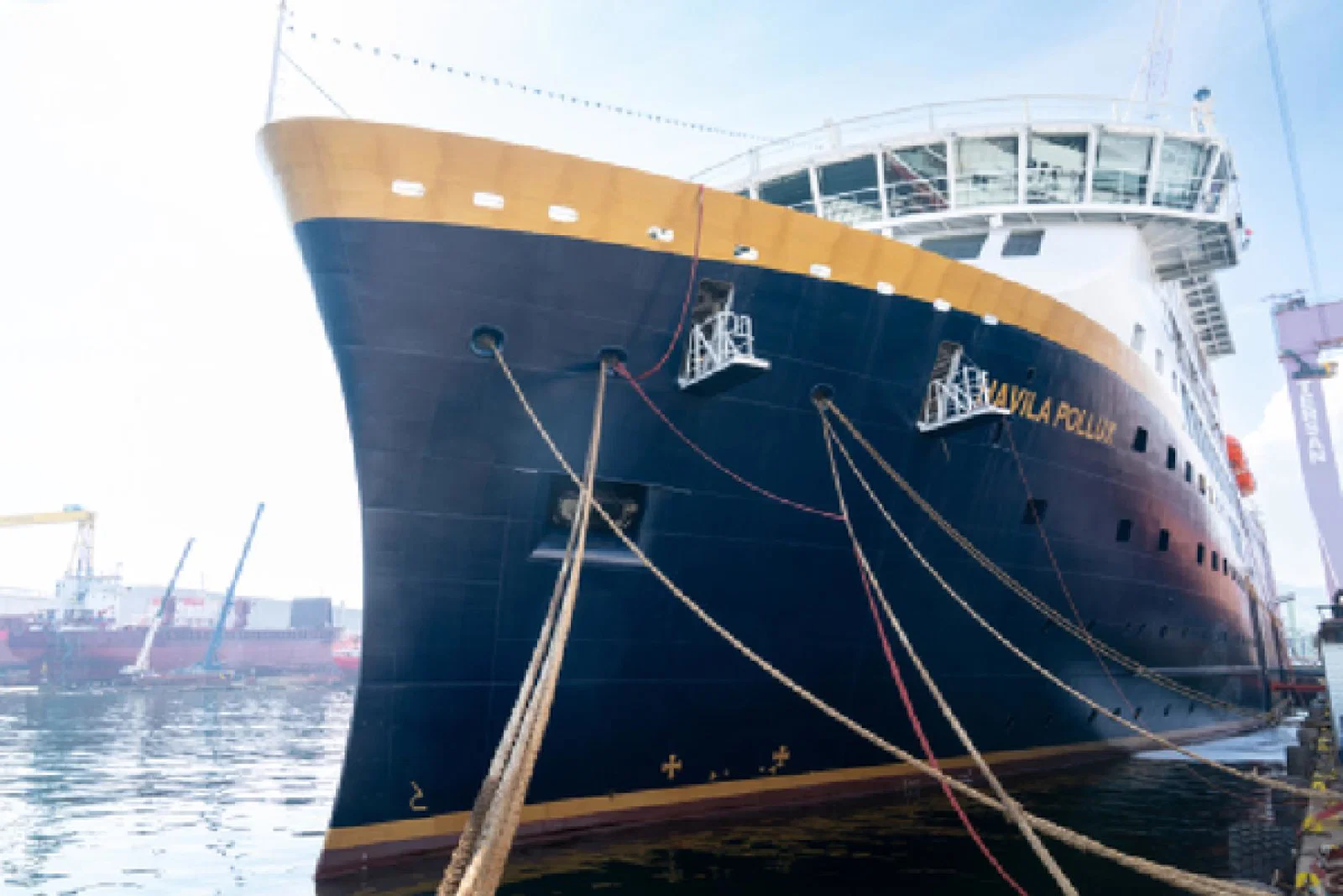 Havila_Pollux_front_1.jpg