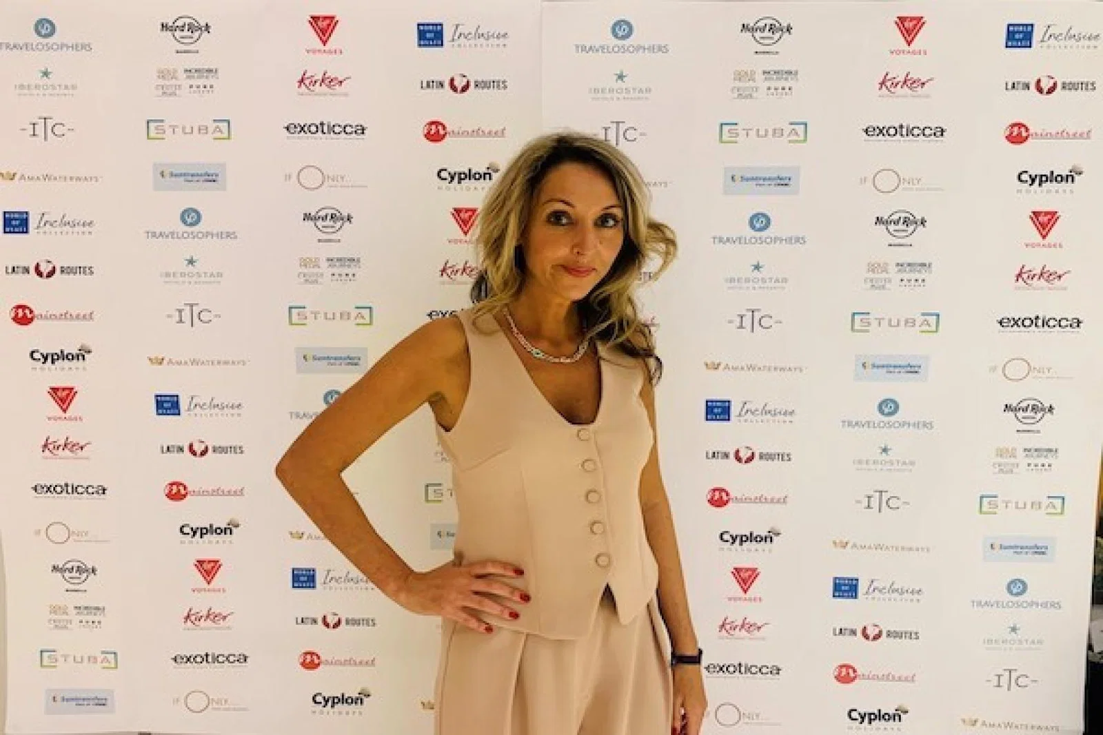 Stephanie Robinson sales director