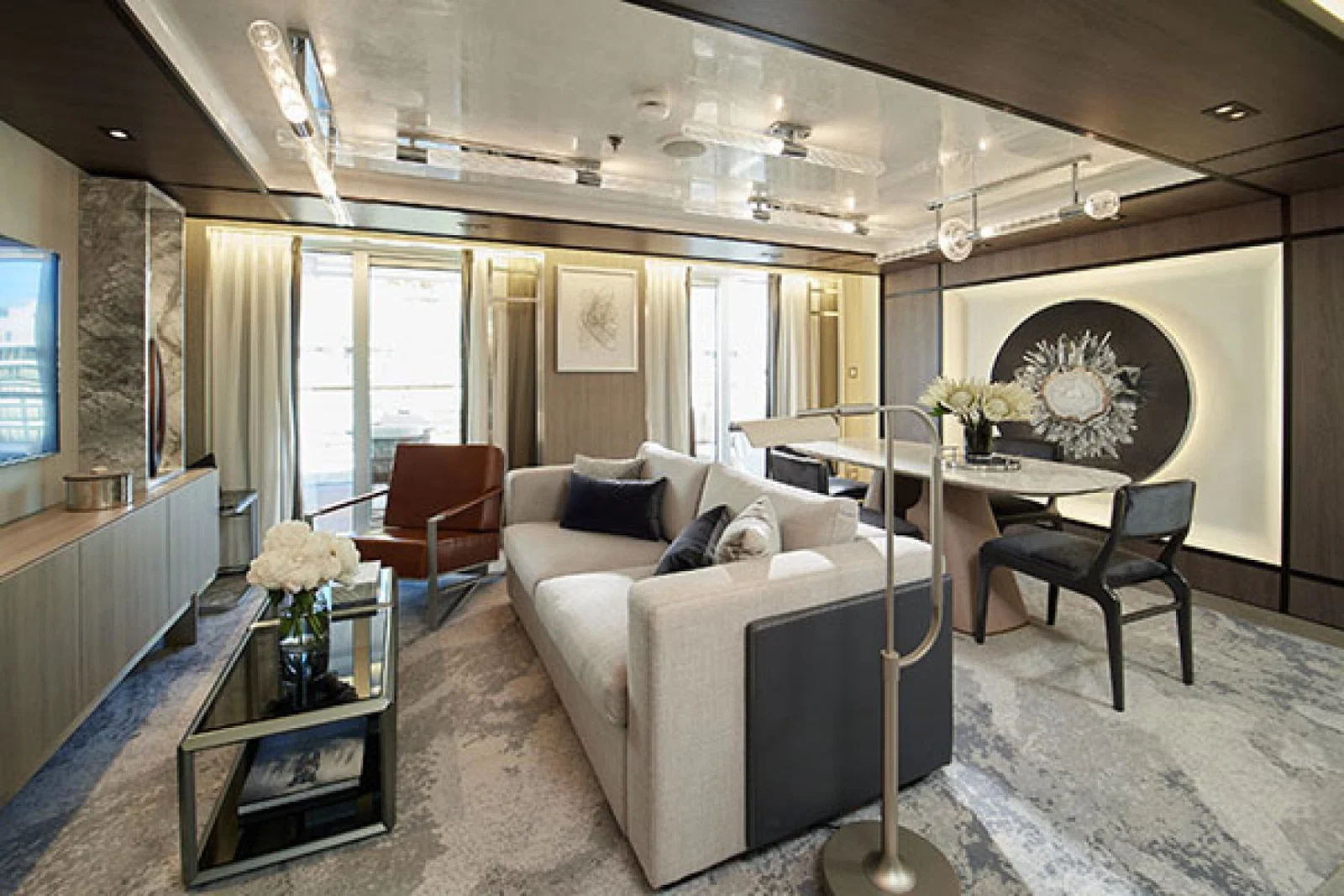 The living room in the Grandeur Suite 
