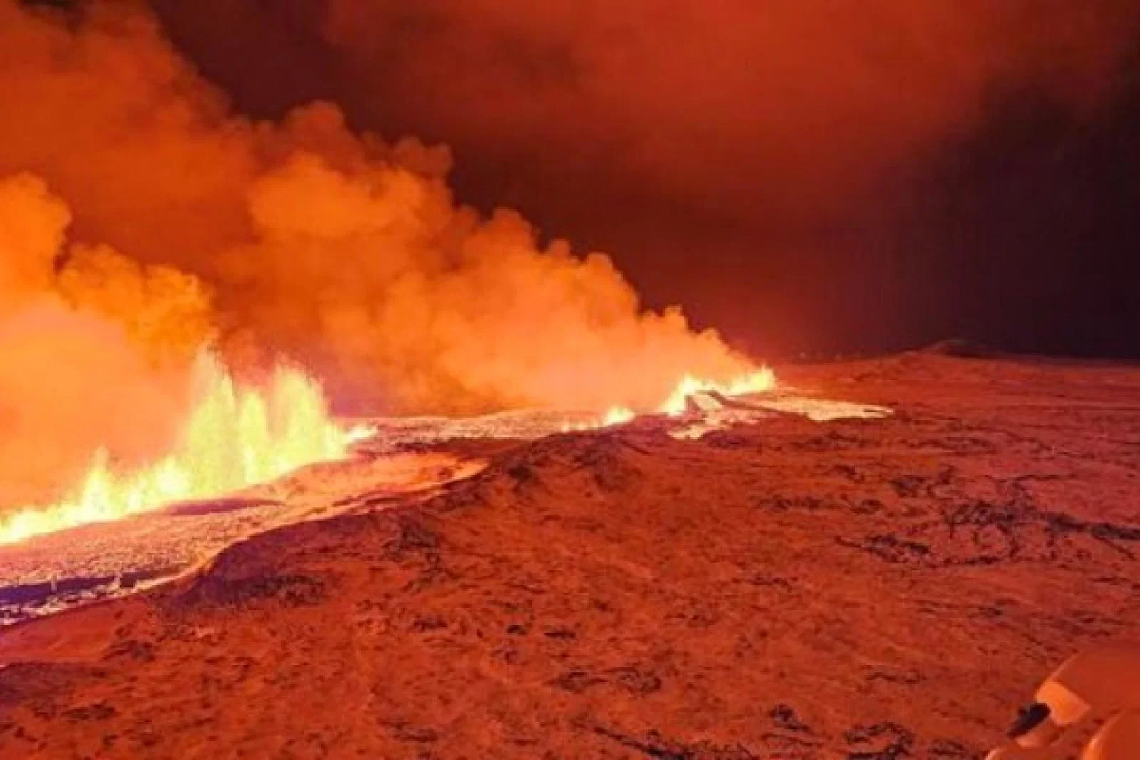 Iceland's Blue Lagoon closes until after Christmas following major eruption