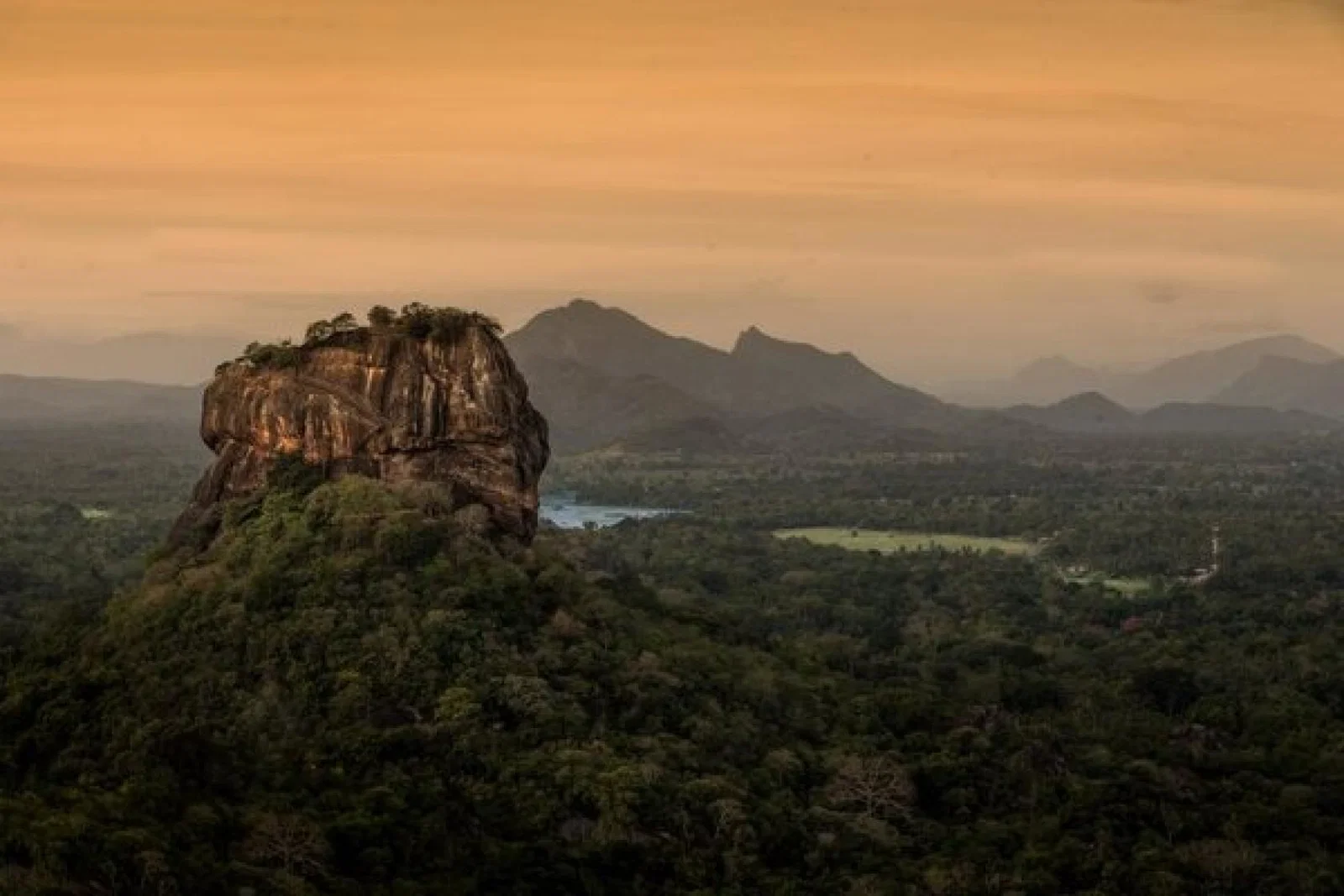 Sri_Lanka_Sigiriya_iStock-978140760.jpg