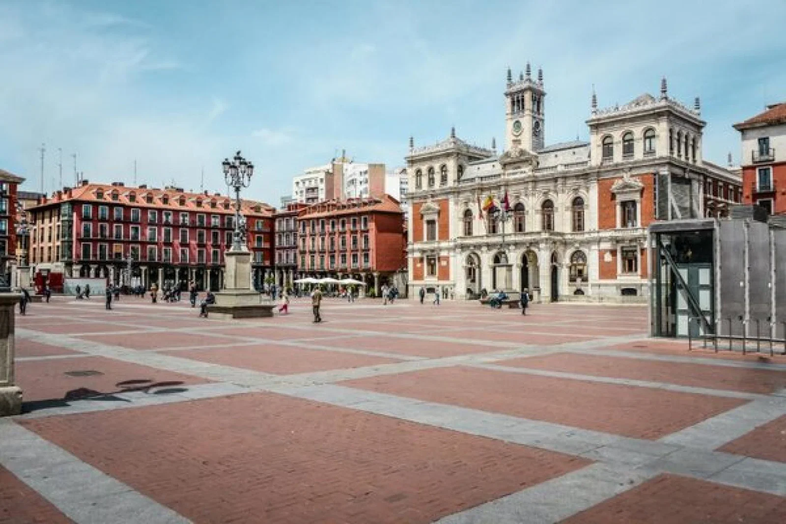 Valladolid_Spain_iStock-1558247865.jpg