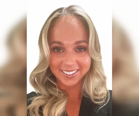 Headshot of Hollie Anderson at CV Villas