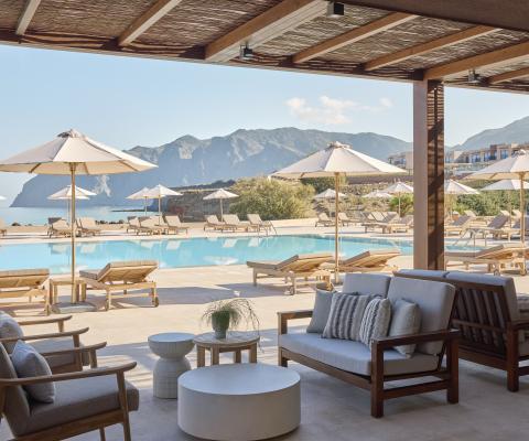 Mamalu, a casual, open-air beach bar at Ella Rocrita