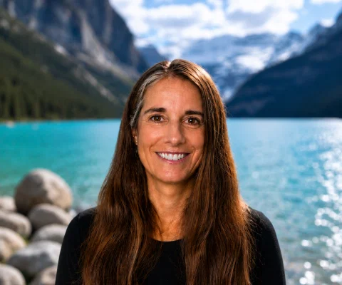 Carly Biggart, Armstrong Collective