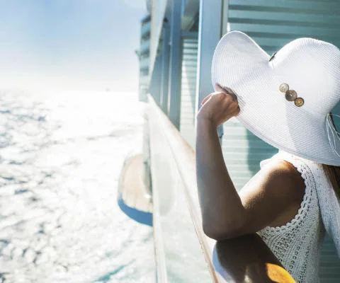 Cruise balcony (stock)