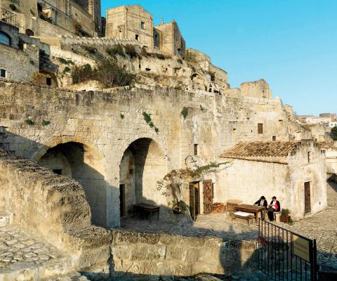 Grotte-Della-Civita.jpg
