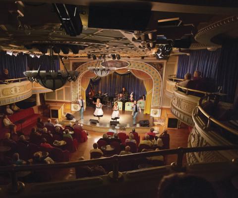 Grand-Saloon-on-the-American-Queen.jpg