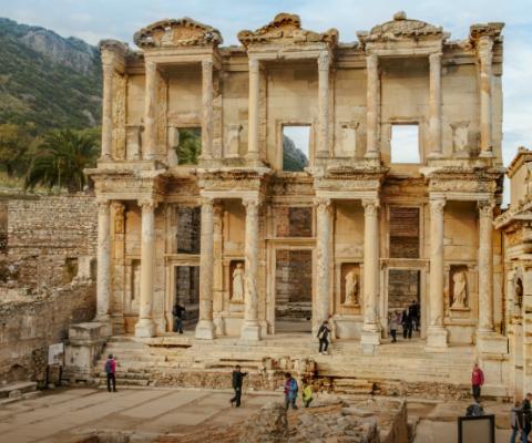 Ephesus Izmir.jpg