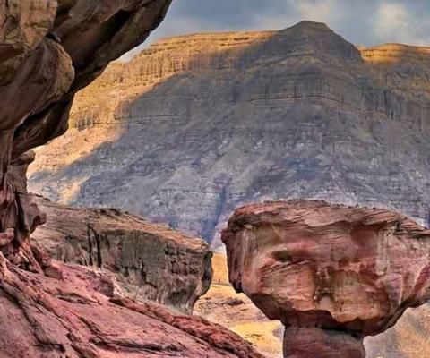Geological-formation-in-desert-park-of-Timna-Israel.jpg