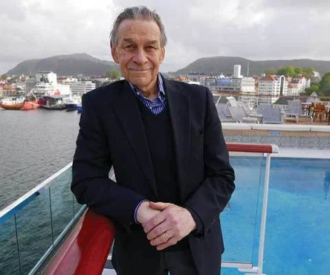 Douglas Ward Berlitz cruise guide