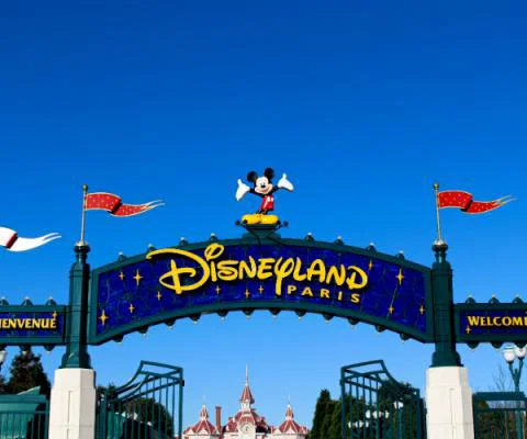 Disneyland Paris ThinkstockPhotos-498795584.jpg
