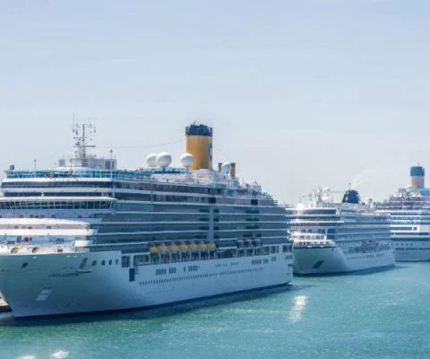 barcelona cruise terminal ThinkstockPhotos-473142052