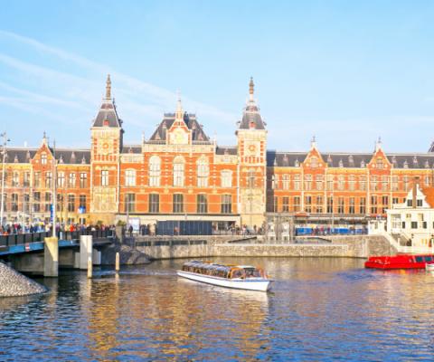 Amsterdam_ThinkstockPhotos-509932684.jpg