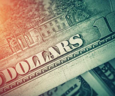 Dollar_ThinkstockPhotos-515147036.jpg