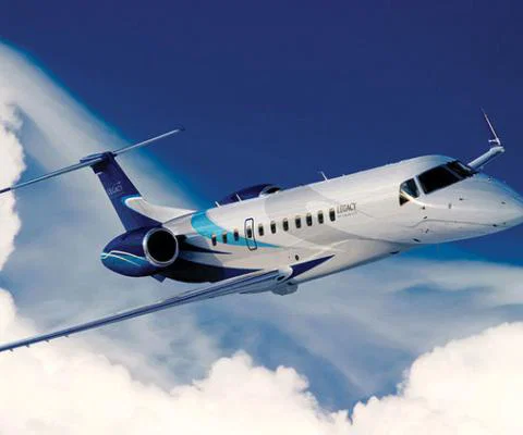 WEB-Embraer-145.jpg