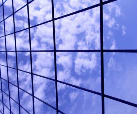 Sky_bars_ThinkstockPhotos-527496045.jpg
