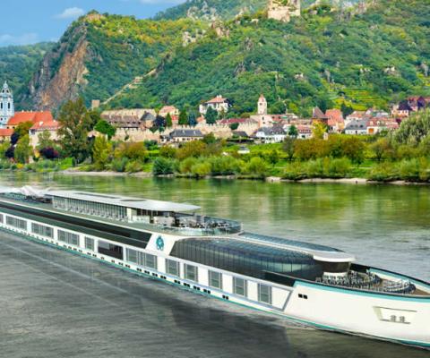 Crystal_River_Cruises_Yacht_low.jpg