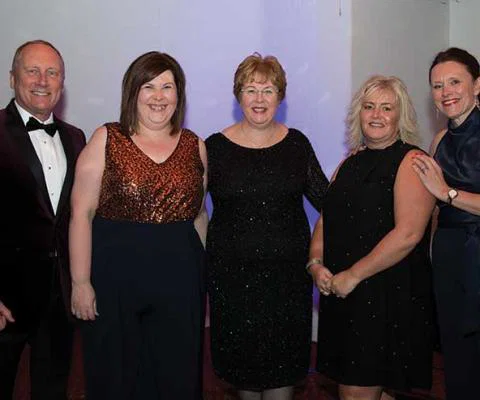 Customer Hero Winners: Marie Campbell, centre