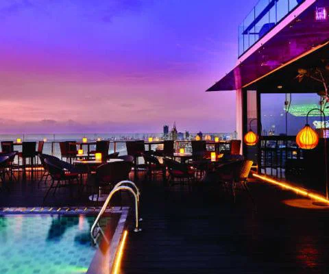 OZO_Colombo_ON14_Pool_and_Bar.jpg