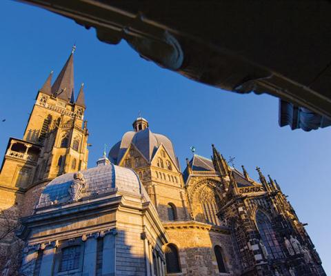 Aachener_Dom__Foto_Oliver_Franke_Tourismus_NRW_eV_RET.jpg
