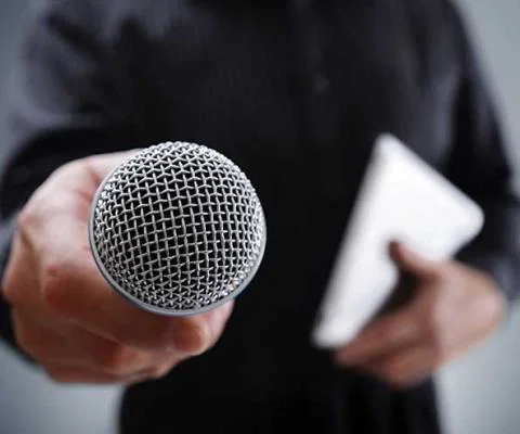 microphone.jpg