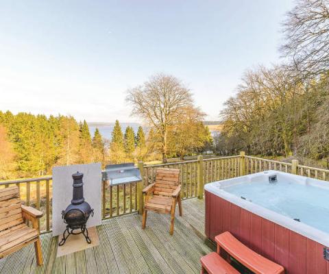 Hoseasons Hot Tub