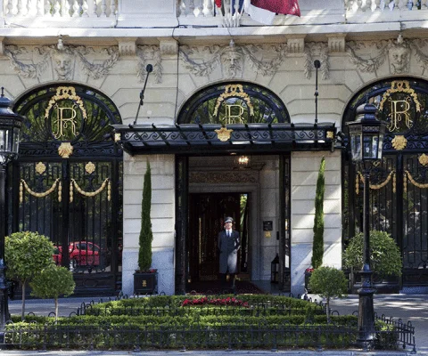 web-hotelritz-Entrance2.gif