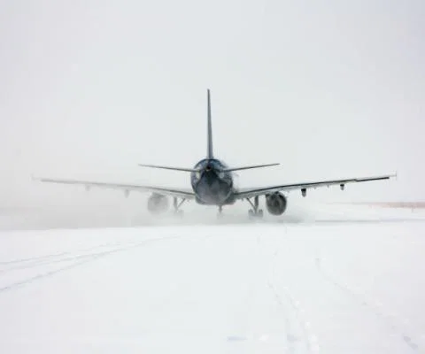 Airport snow.jpg