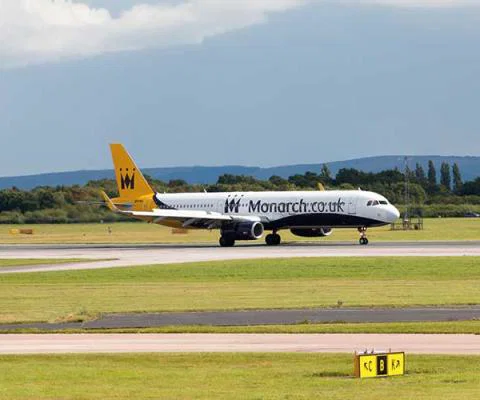 Monarch jet taxiing