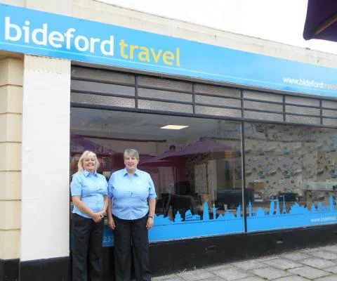Bideford_Travel_store.jpg