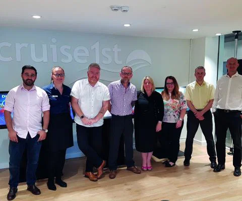 Cruise1st_Dan_and_team.jpg