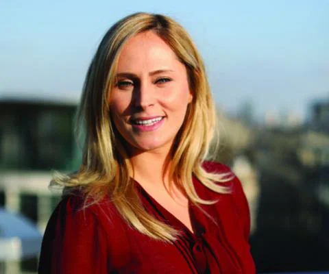 Lucy_Holden2_size.jpg