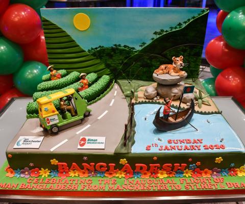 Biman_Airlines_Manchester_Service_Inaugural_Cake_-_low_res.jpg