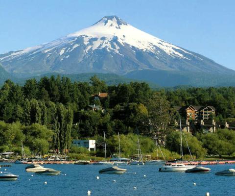 Chile_volcano.jpg