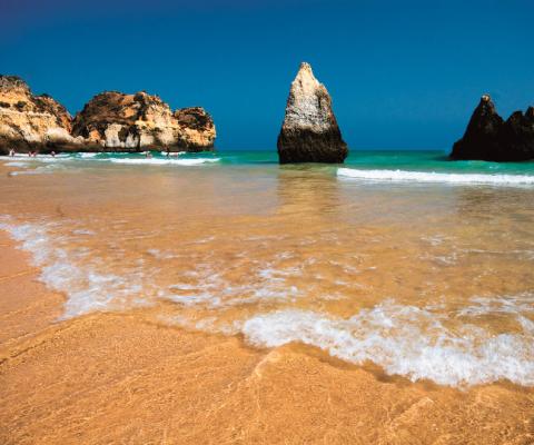Jet2's expanded Manchester programme features additional flights to Portugal