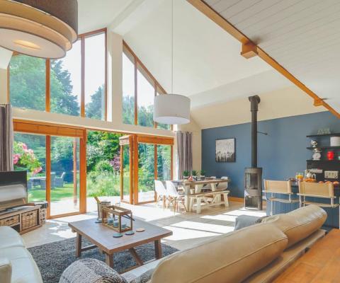 Awaze_Hoseasons_cottage.jpg