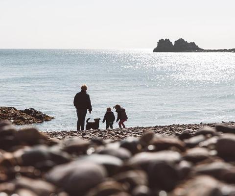 Beach_walk_Jersey.jpg