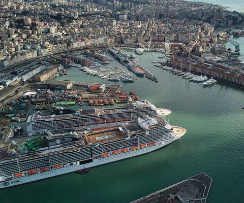 MSC-Cruise-ships-in-dock-2.jpg