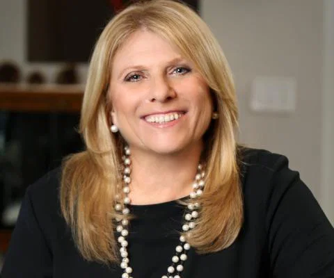 Lisa_Lutoff-Perlo_Celebrity_Cruises_CEO.jpg