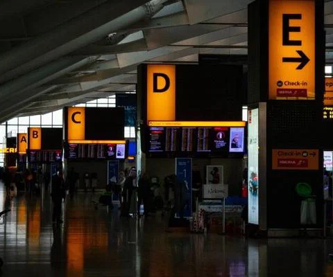 Heathrow and airlines seek CMA fees ruling