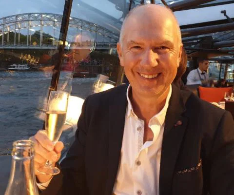 Steve_Martin_BP_Travel_Marketing_edited.jpg