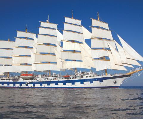 Star_Clippers_Royal_Clipper.jpeg
