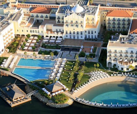 DOMES_-_The_Lake_Spa_Resort_Vista_Aerea.jpeg