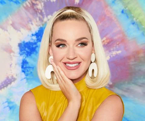norwegianprima-godparent-katyperry-final-crop-1000x667_1.jpg