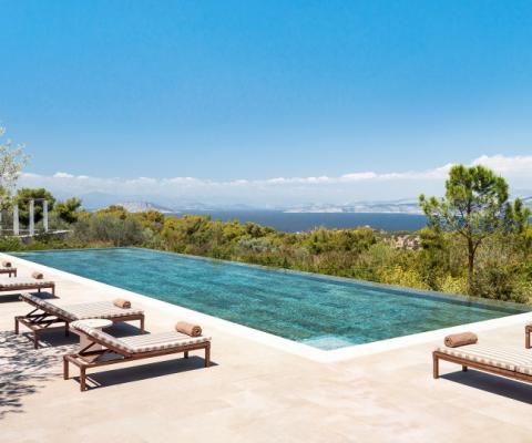 (Credit: Amanzoe)