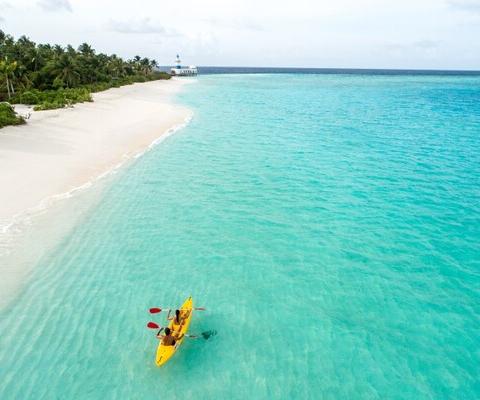 InterContinental_Maldives_-_Kayaking_web_METhumb.jpg