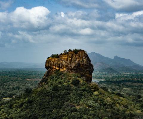 The FCDO is once again advising against all but essential travel to Sri Lanka (Credit: Sander Don / Unsplash)